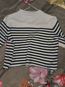 Striped Cropped ribbed top