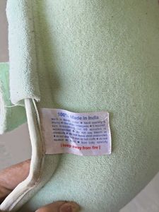 2-in-1 Baby Feeding Pillow and Carrier