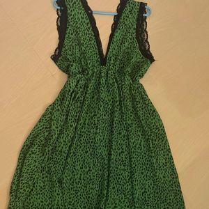 Elegant Green Leopard Print Maxi Dress