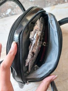 Chic Black Handbag