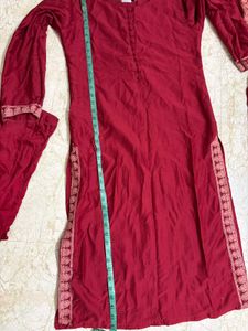 Elegant Maroon Kurta Set with Dupatta...