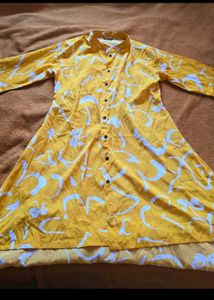Vibrant Yellow top with pocket