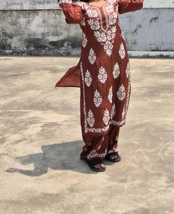 pure chikankari kurt set with plazzo pants 💗