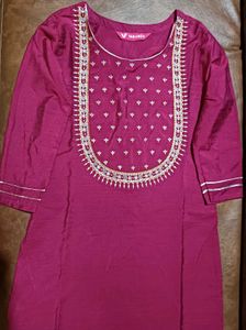 Varanga Women Embellished Straight Kurta
