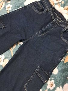 Wide Leg Cargo Jeans