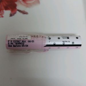 Avon Simply Pretty Color Last Lipstick (Celebrity