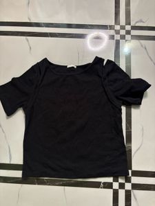 Black Cut-Out Sleeve Ribbed Top