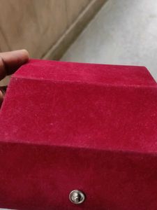 Red Velvet Earings Organizer Box
