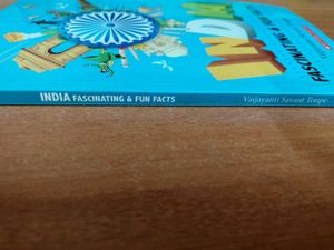 India: Fascinating &amp; Fun Facts - Scholastic Book