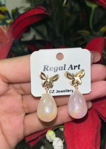Chic Butterfly Pearl Drop Earrings