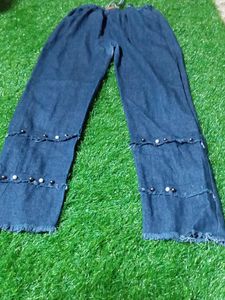 Girls Bootcut Pant.