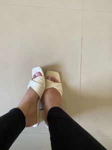 Stylish White Twisted Strap Slides heels