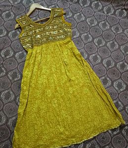 Elegant Yellow Embroidered Kurta Set