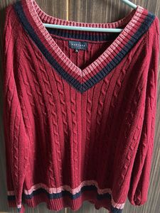 Chic Cable Knit V-Neck Sweater