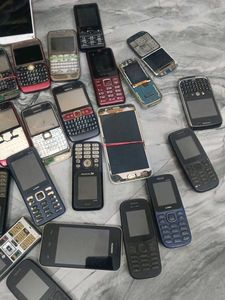 Mixed Lot of Mobile Phones