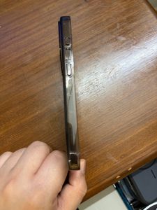 Iphone 17 Carbon Fiber Textured Phone Case