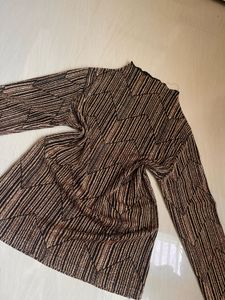 Sparkly Geometric Print Mock Neck Top