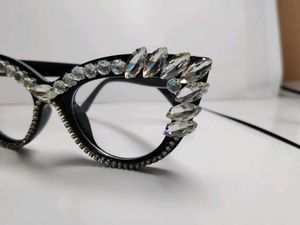 Glamorous Rhinestone Cat-Eye Glasses