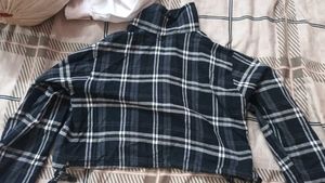 Plaid Cropped Button-Up Shirt