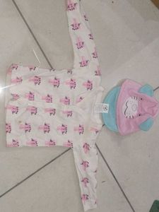 Baby Girl's Cute Cat Print Sleepsuit &amp; Hat Set