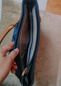 Very Fine Quality Purse