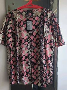 Stylish Pink Snake Print Top
