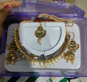 Jewellery For Women. New With Tag. Good Condition.