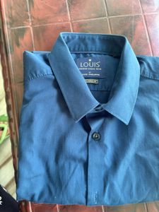 Men's Navy Blue Casual Shirt Louis phiippe
