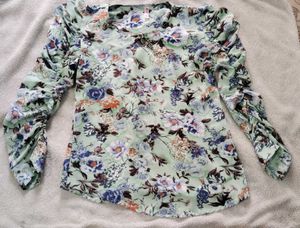 Floral Print Long Sleeve Top