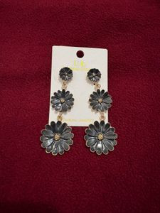Daisy Drop Earrings