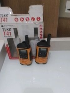 Motorola TLKR T41 Walkie-Talkies (Pair)