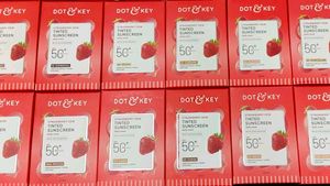 DOT & KEY Tinted Sunscreen SPF 50+