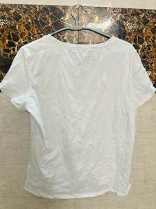 Women White Tshirt
