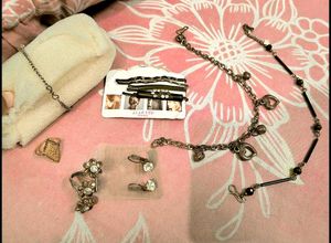 Assorted Jewelry Set