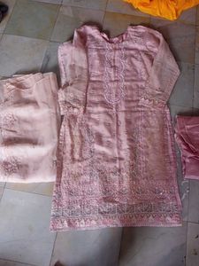 Elegant Pink Embroidered Kurta Set