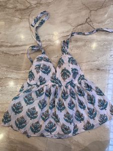 beautiful floral print top 🌺🌼