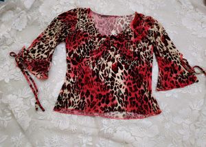 Very Cute And Beautiful Crop Top