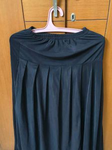 Elegant Pleated Maxi Skirt