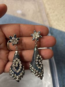 Sparkling Statement light weight Drop Earrings