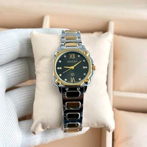 Gucci Watch - Elegant &amp; Stylish