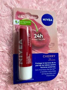 Nivea Blackberry Shine Lip Balm ( 1 Balms )