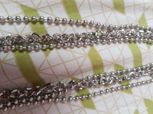 New Unused Dangling Chain Earrings