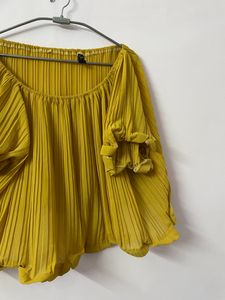 YELLOW RUFFLED TOP