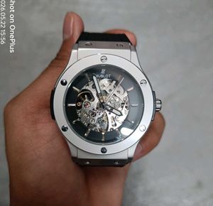Hublot automatic and analog watch new watc