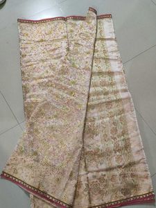 Elegant Floral metallic print Saree