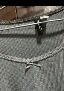 h&amp;m grey top