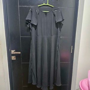 Elegant Black Midi Dress