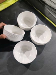 Set of 4 White Ceramic Serving Bowls