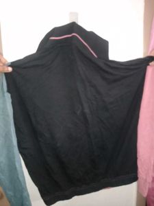 WOMEN TOP