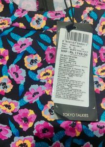 (Tokyo Talkies)Floral Print Cut-Out Dress